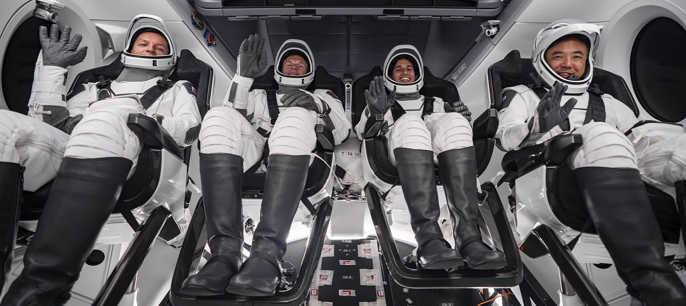 Корабль Crew Dragon с российским космонавтом Константином Борисовым успешно добрался до МКС
