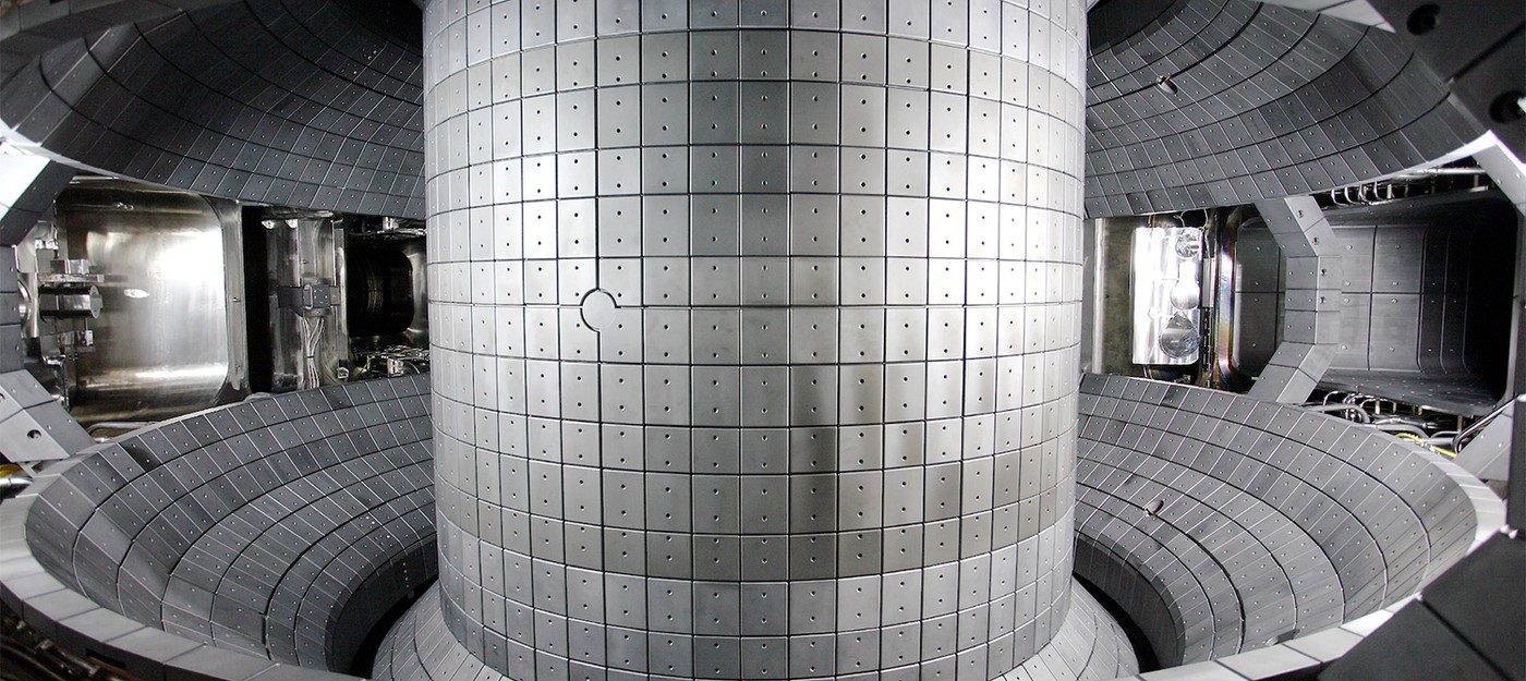Реактор в Южной Корее достигает температуры 100 миллионов градусов Цельсия для нагрева плазмы в термоядерном синтезе.