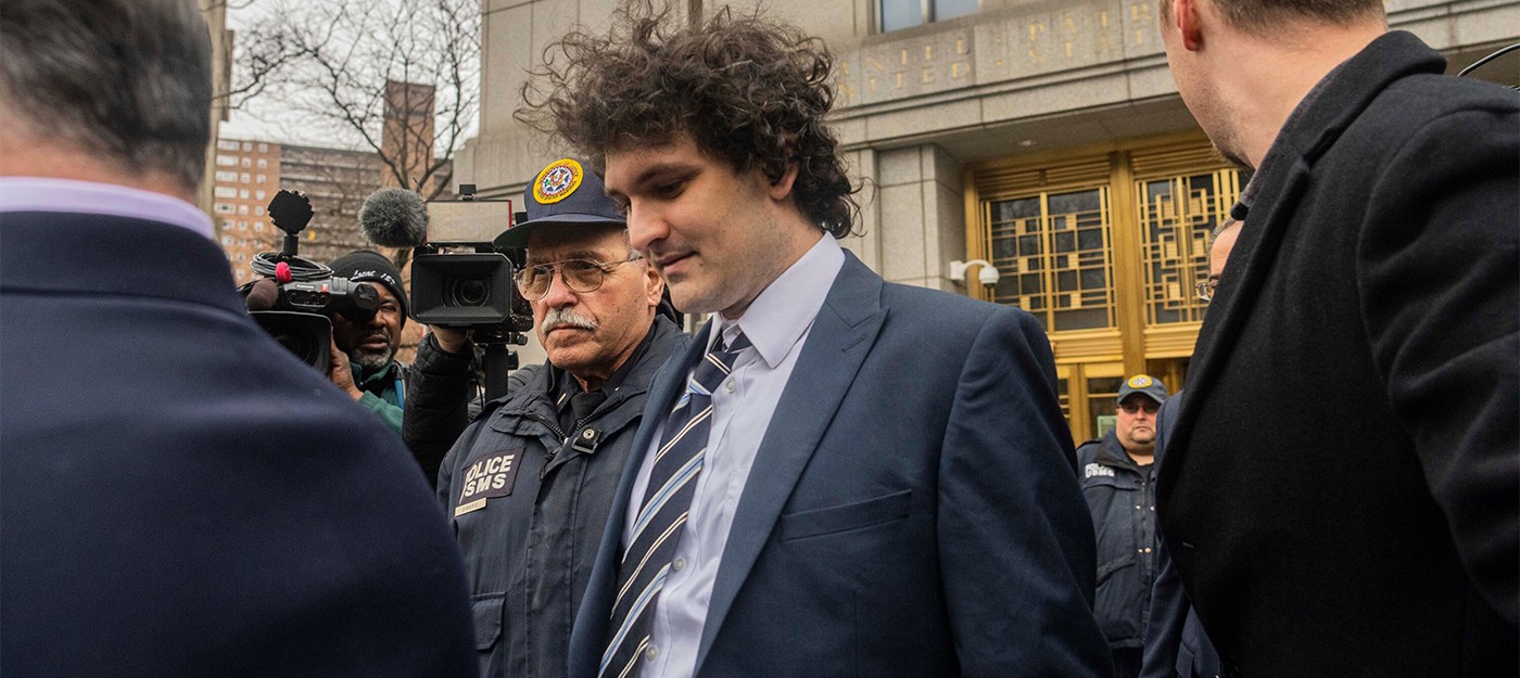 Сэм Бэнкман-Фрид помещен в одиночную камеру после интервью Такеру Карлсону