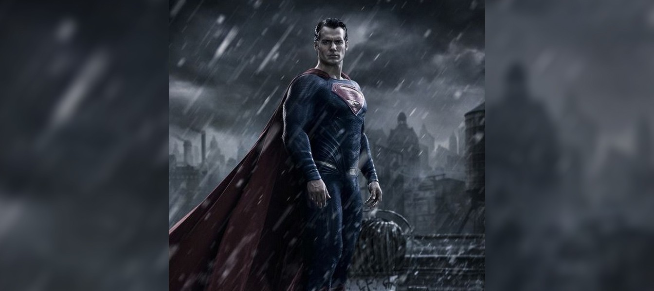 Недовольный Супермен на постере Batman V. Superman