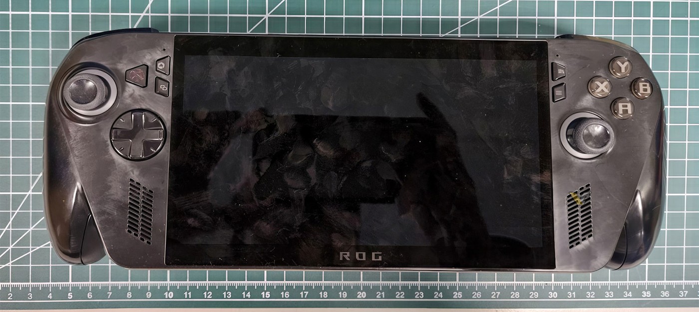 В сеть попали фотографии портативной консоли Xbox на базе Asus ROG Ally 2
