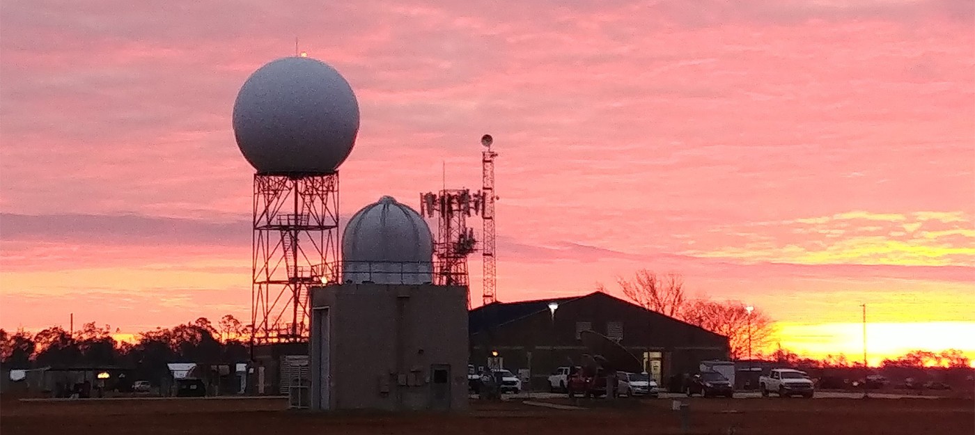 Метеорологи предупреждают об угрозах радарным системам со стороны полоумной группировки, считающей их "погодным оружием"