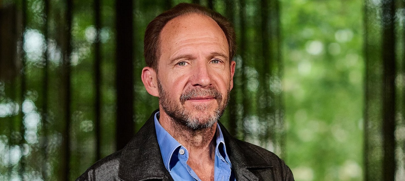 Рэйф Файнс сыграет президента Сноу в приквеле "Голодных игр" про юность Хеймитча