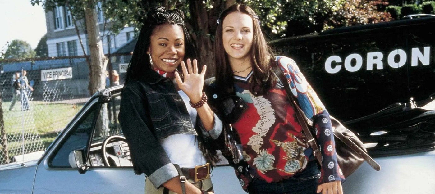 Реджина Холл и Анна Фэрис вернутся к своим ролям в перезапуске "Очень страшного кино"