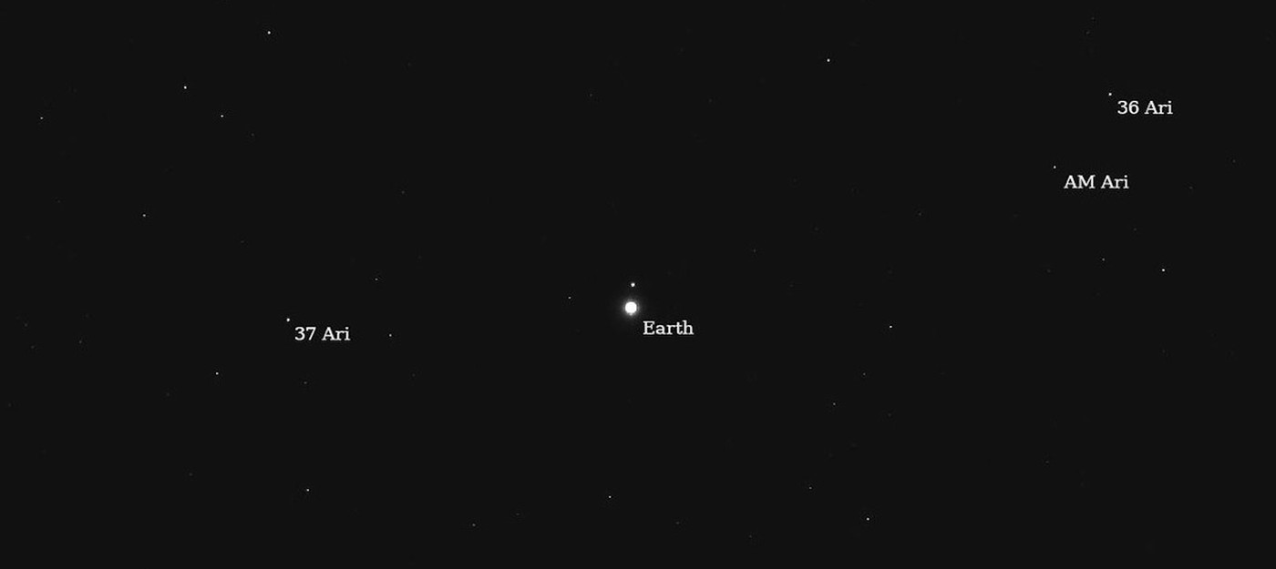 Зонд Psyche снял Землю и Луну с расстояния 290 миллионов километров