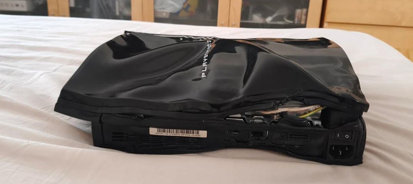 Геймер расплавил PlayStation 3 феном и случайно починил консоль