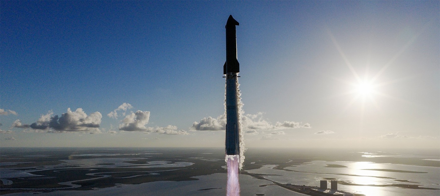 SpaceX успешно провела 11-й испытательный полет Starship и выпустила макеты спутников на орбиту