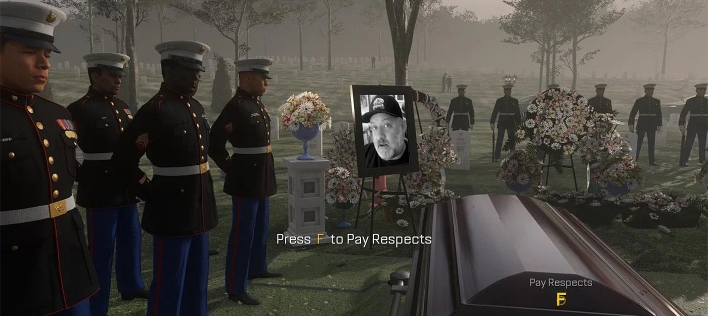 Создателя God of War раскритиковали за тупую шутку про Xbox и могилу родителей