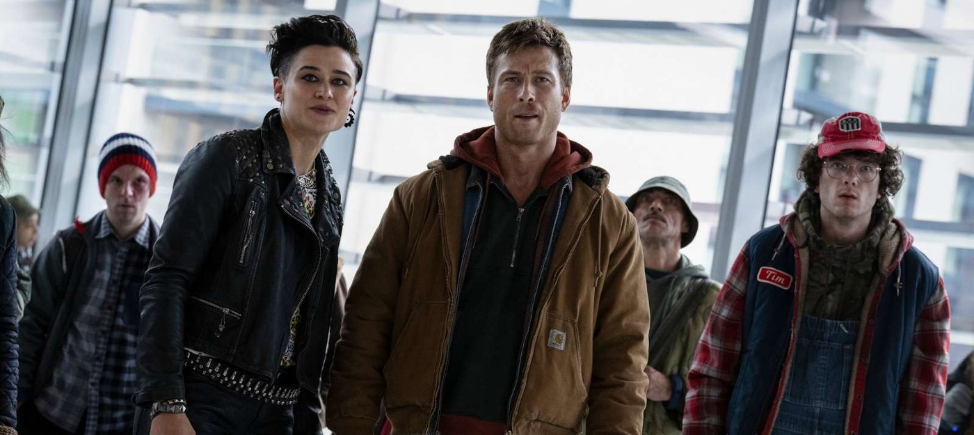 Глен Пауэлл сражается за выживание в финальном трейлере "Бегущего человека" от Эдгара Райта