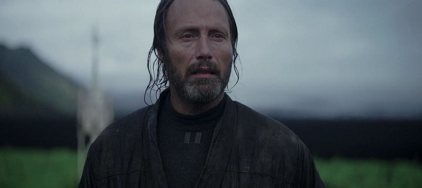 Мадс Миккельсен рассказал, что сценарий "Изгоя-один" постоянно менялся и переписывался прямо во время съемок