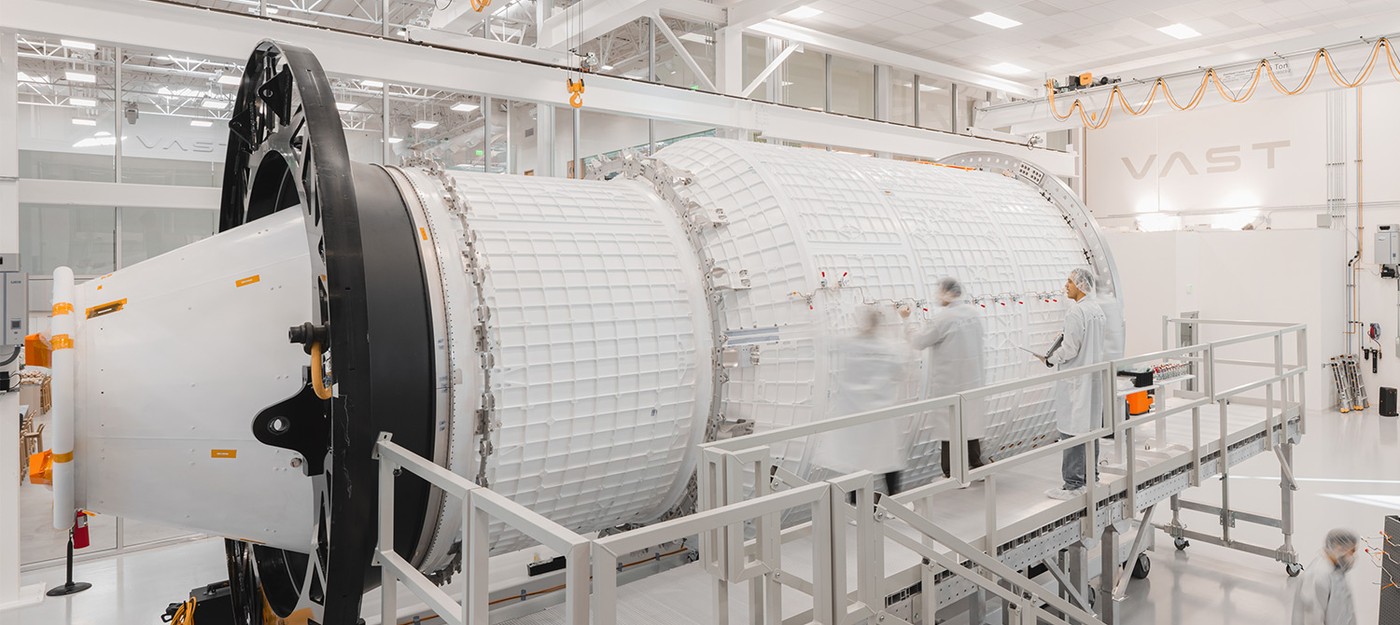 Частная космическая станция готовится к запуску после завершения сборки основной структуры