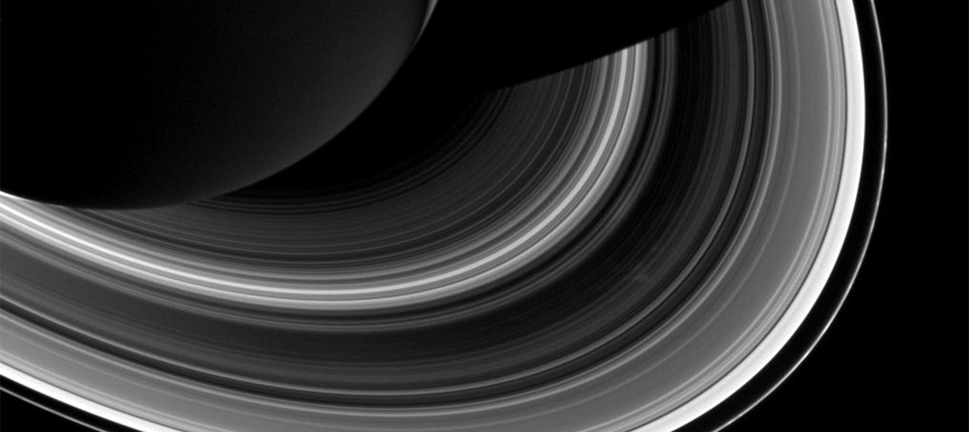 Кольца Сатурна появились после столкновения двух лун 100 миллионов лет назад