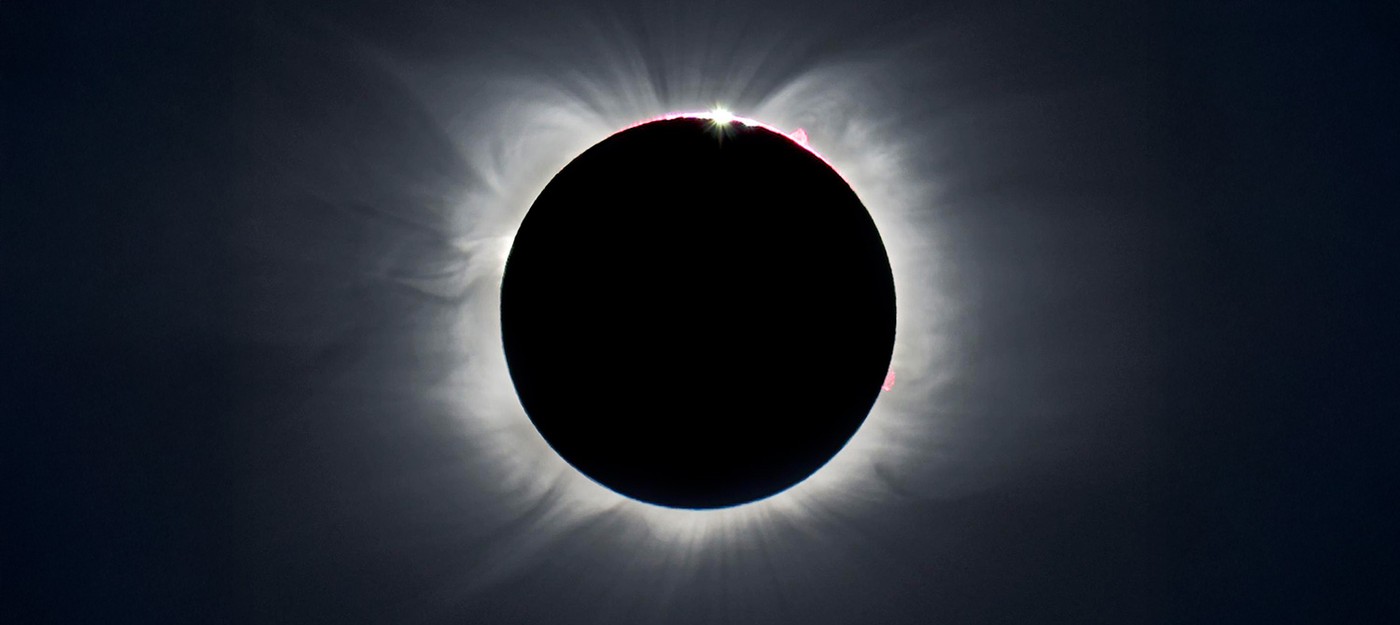 Над Антарктидой появилось ежегодное солнечное затмение с "огненным кольцом" – а сеть заполонили фейки события