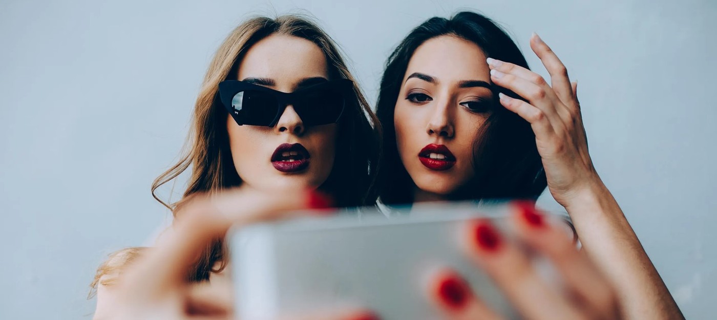 Huawei представила ИИ-функцию для подбора поз в реальном времени для своего флагмана, и пользователи называют ее единственным удачным применением ИИ