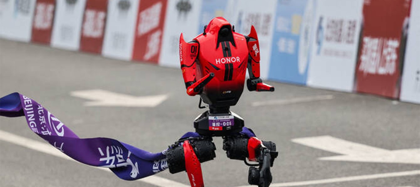 Человекоподобный робот побил мировой рекорд в полумарафоне, обогнав лучших бегунов планеты