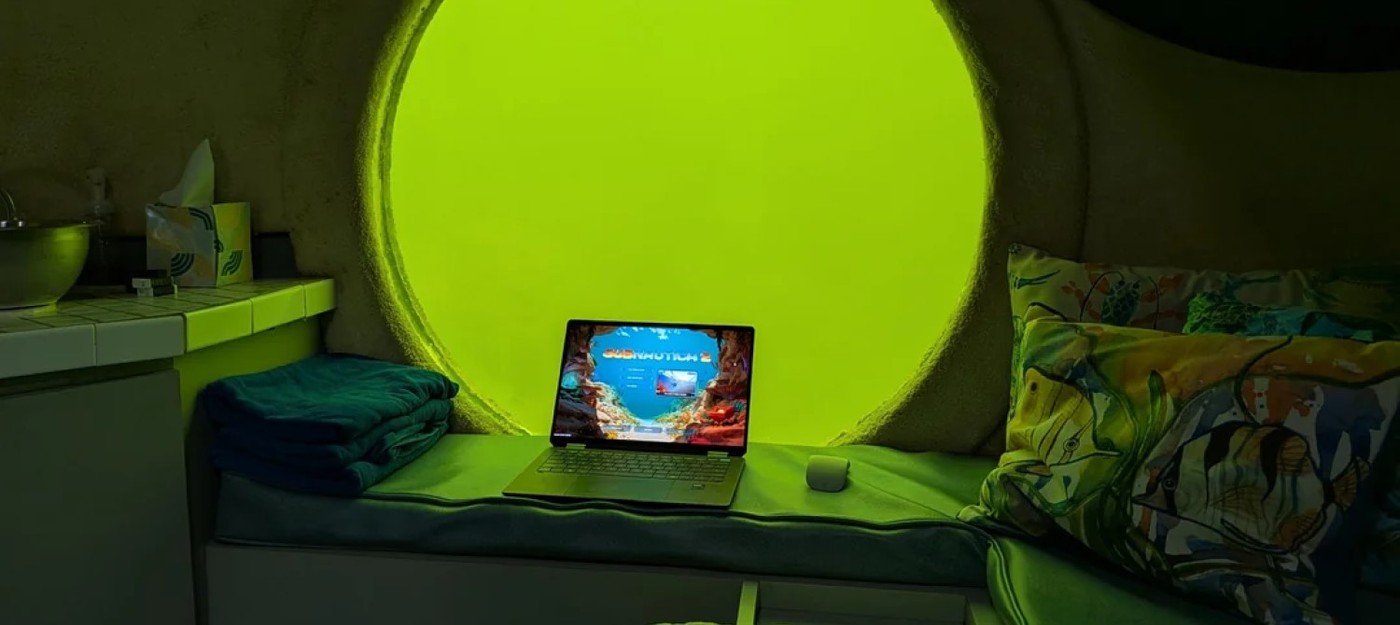 Геймер захотел настоящих впечатлений от Subnautica 2 и заселился в подводный отель, чтобы проходить игру