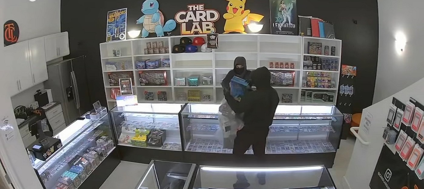 Трое грабителей обнесли американский магазин за 39 секунд и украли карточки Pokemon на 15 тысяч долларов