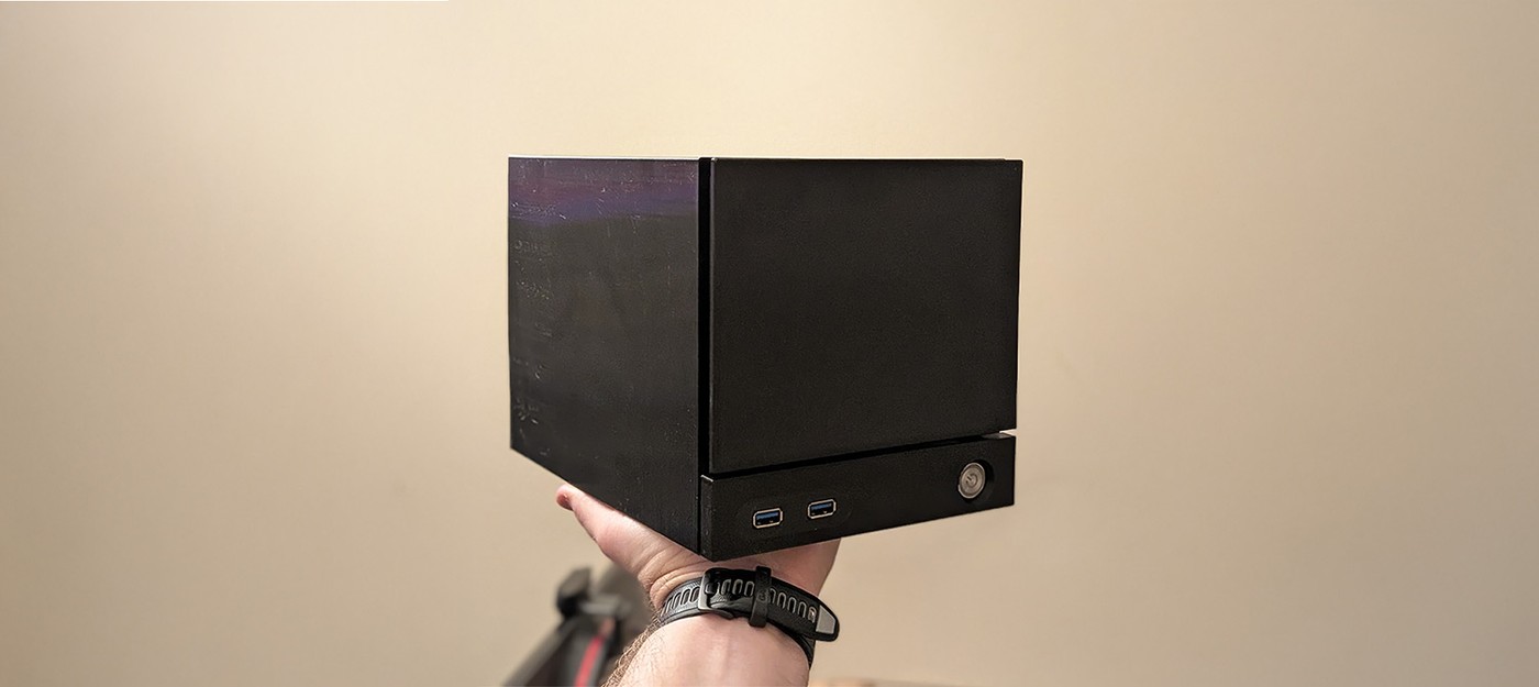 Инженер AMD напечатал на 3D-принтере альтернативу Steam Machine с диагональной установкой материнки