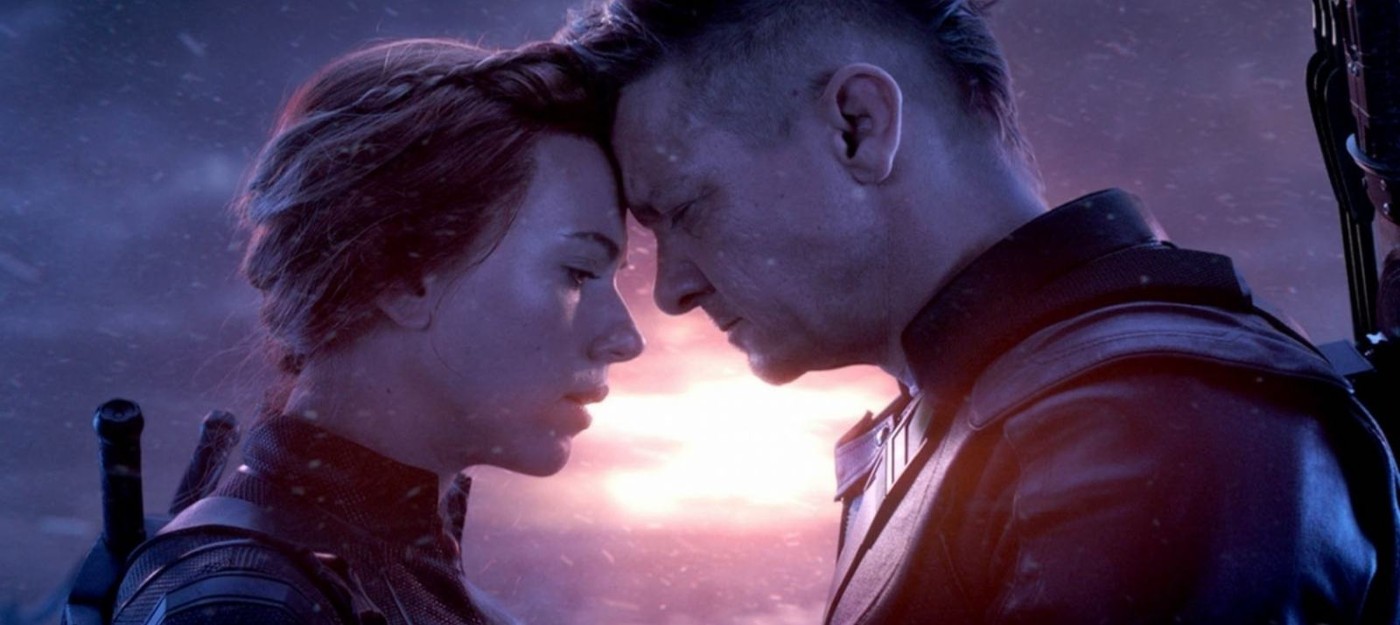 Сотрудницы Marvel переубедили сценаристов "Мстители: Финал" убить Соколиного глаза вместо Чёрной вдовы