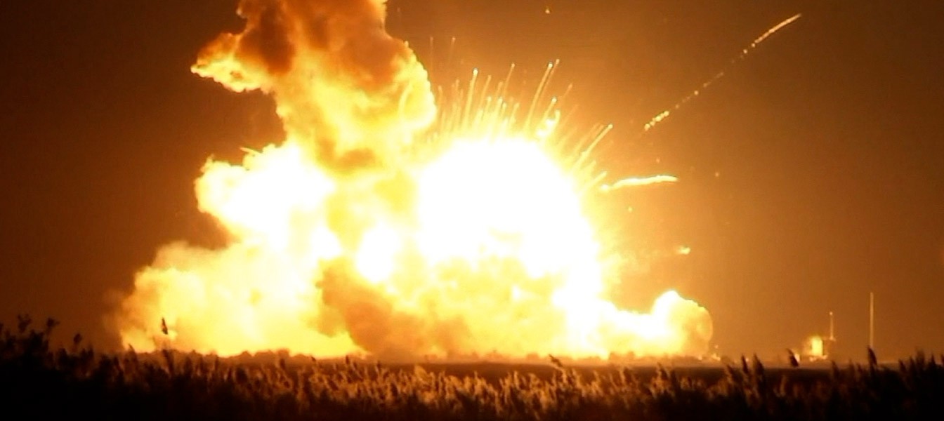 Беспилотная ракета NASA взорвалась на старте