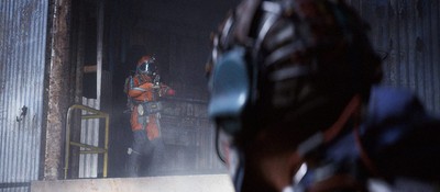 Геймеры передают друг другу чертежи в ARC Raiders, но это опасное занятие