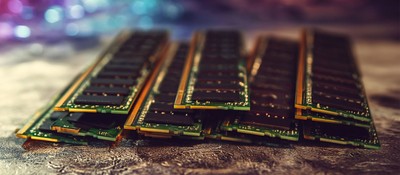 Китайские продавцы оперативной памяти в панике распродают запасы DDR на фоне обвала цен