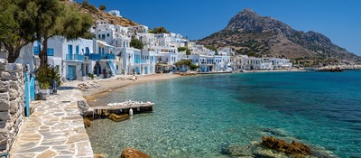 Греческий остров с 20 жителями раздаёт бесплатное жильё и деньги желающим переехать