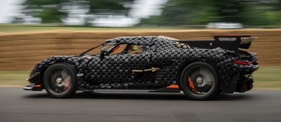 В LEGO построили полноразмерный Koenigsegg из 327 906 деталей и разогнали его до 111 км/ч