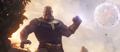 Спустя 8 лет фанаты Marvel снова спорят, откуда Танос знал имя Тони Старка