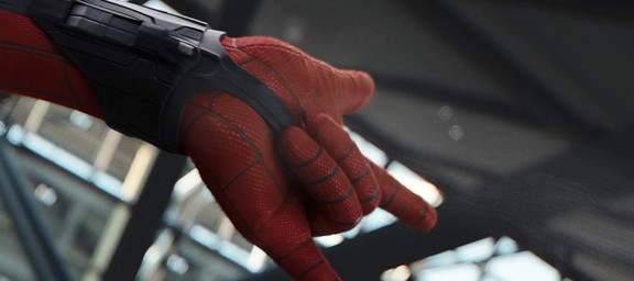 Перчатка человека паука стреляющая паутиной шутер бластер
