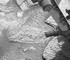 Марсоход Curiosity несколько дней пытался освободиться от застрявшего камня на Марсе