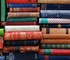 ИИ-компании скупают миллионы книг и уничтожают их ради обучения нейросетей