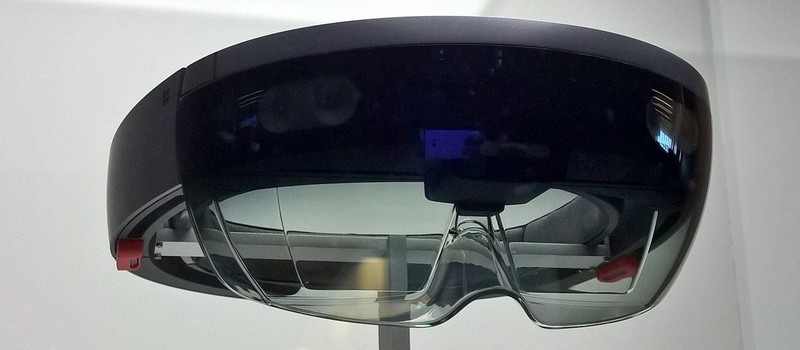 Microsoft: HoloLens не будет рассчитан на игры в первую очередь