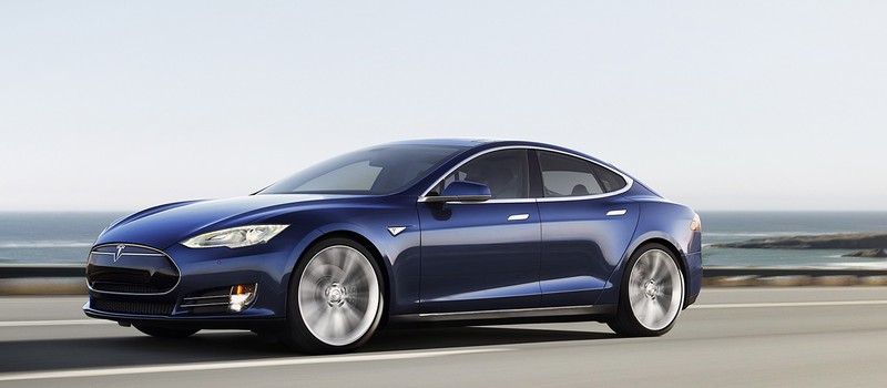 Илон Маск: благодаря Apple индустрия электро автомобилей расширится