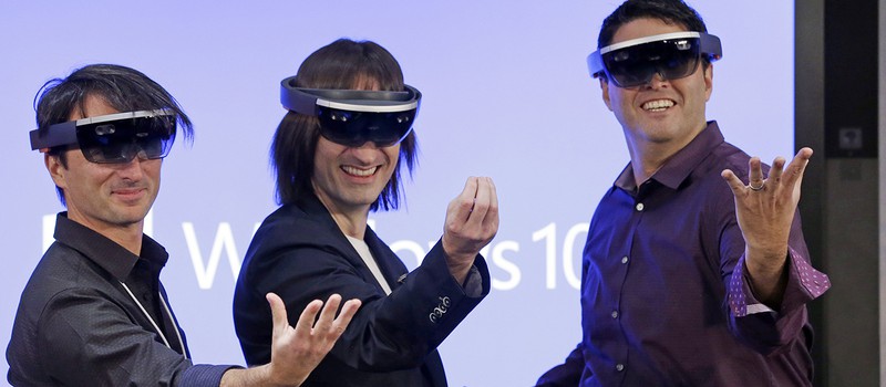 Microsoft не будет выпускать Hololens, чтобы не повторить ошибку Kinect