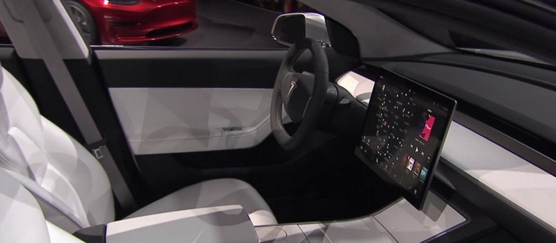 LG будет поставлять экраны для Tesla Model 3