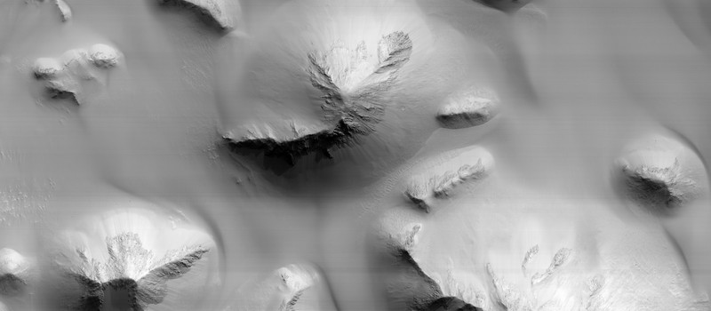 1,035 новых фотографий Марса от NASA