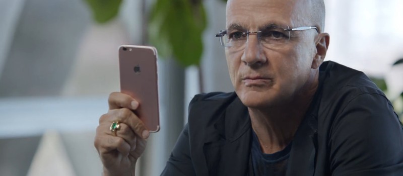 Apple пропустила прототип iPhone 7 в рекламу Music