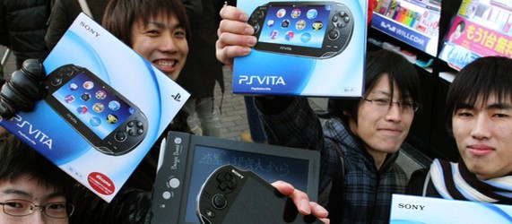 Продано более 320 тысяч PS Vita за первые два дня