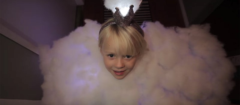 Папаша сделал дочери милейший костюм тучки на Хэллоуин