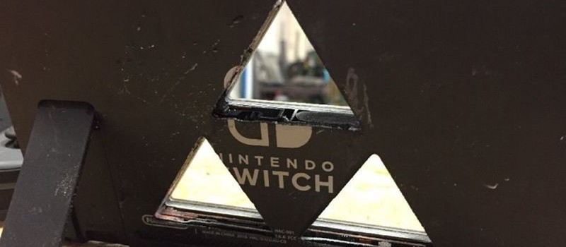 Nintendo Switch с вырезанным трифорсом продали в два раза дороже консоли