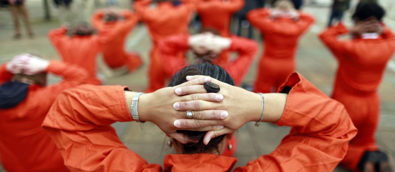 Оливер Стоун снимет сериал про тюрьму Гуантанамо