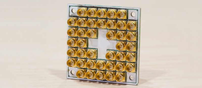 Intel создала 17-кубитный сверхпроводящий чип