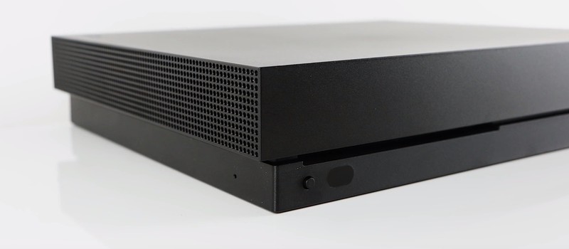 Распаковка Xbox One X от Digital Foundry