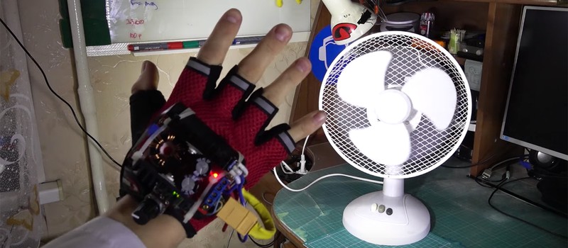 Безумный инженер создал перчатку, замедляющую время
