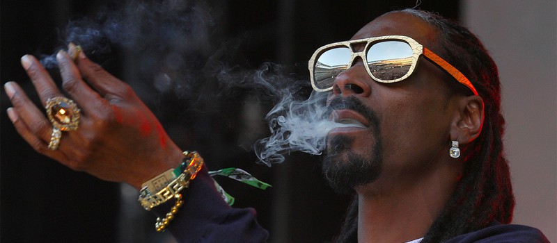 Snoop Dogg закурил косячок прямо во время стрима на Twitch