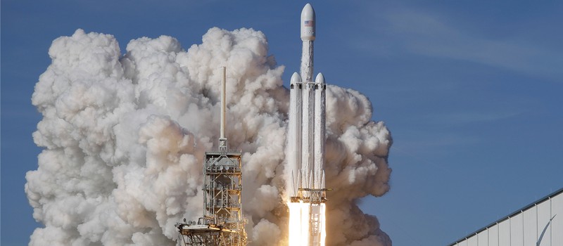 Центральная ступень Falcon Heavy разбилась об воду