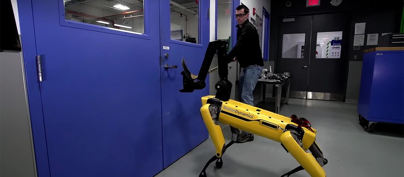 Человек оказался сильнее робота-собаки в новом видео Boston Dynamics