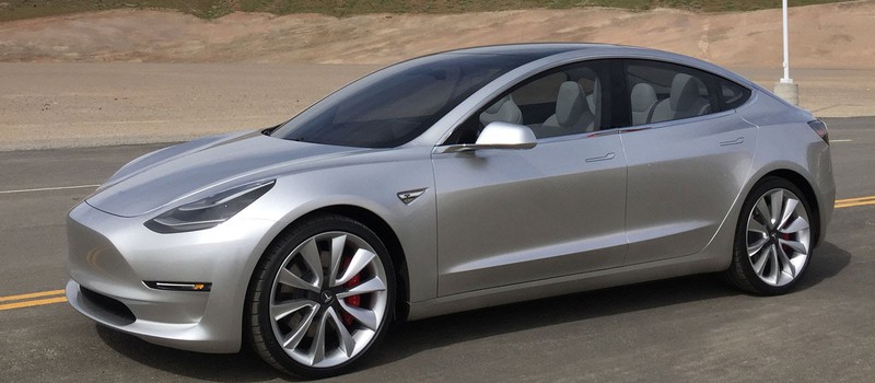Tesla не выполнила план по производству электромобиля Model 3