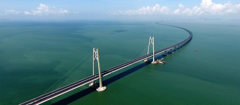 Китай открывает самый длинный в мире морской мост